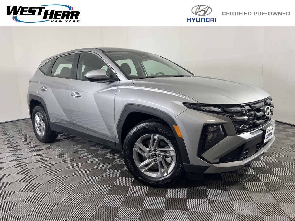 2025 Hyundai Tucson SE's photo