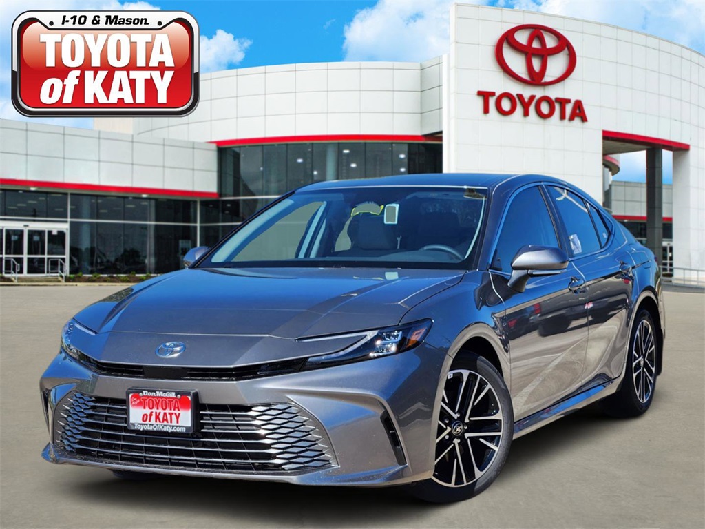 2026 Toyota Camry XLE's photo