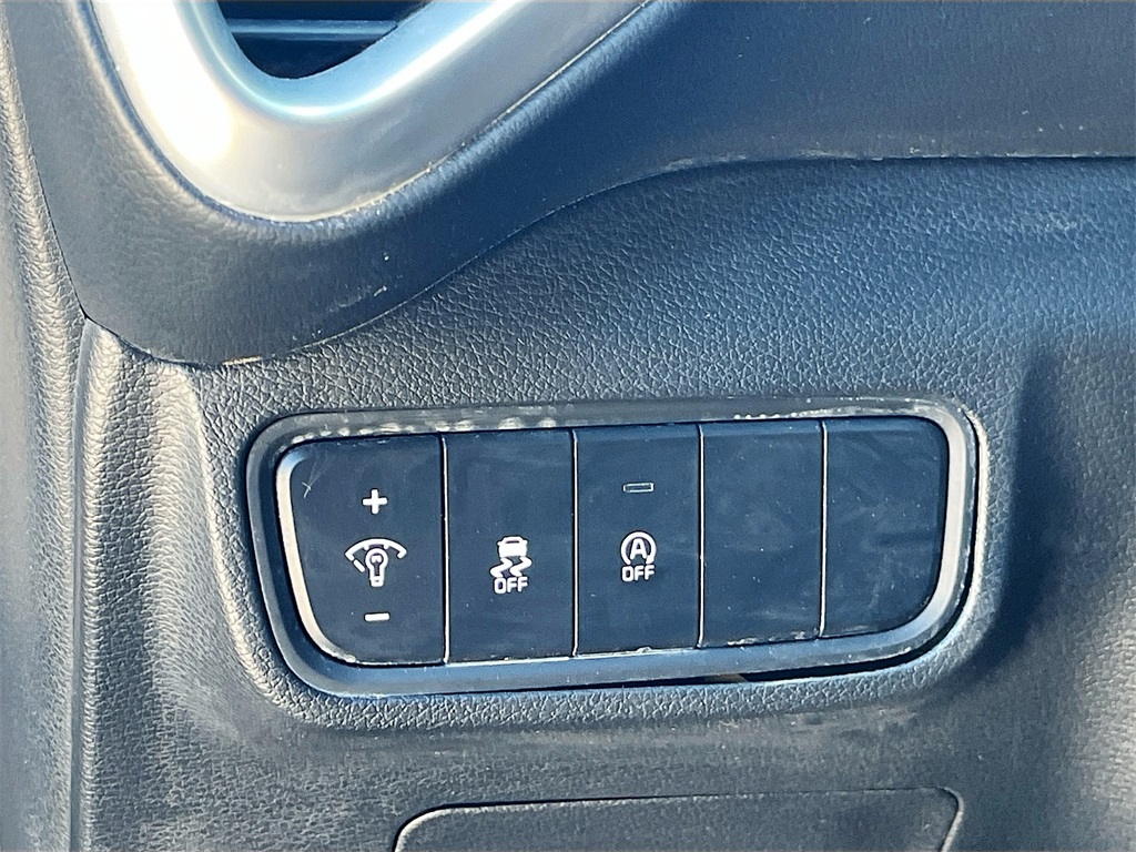 Image 9 of Savvy Certified 2023 Kia Soul LX FWD