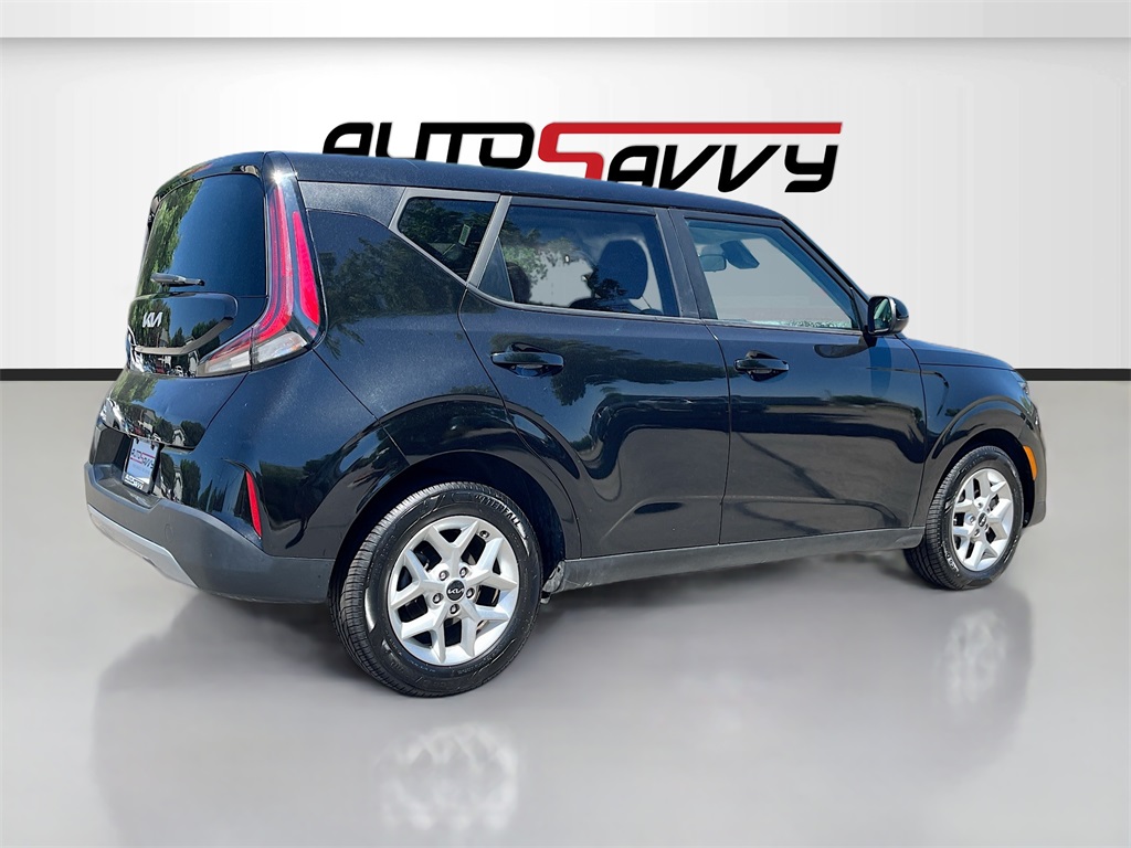 Image 6 of Savvy Certified 2023 Kia Soul LX FWD