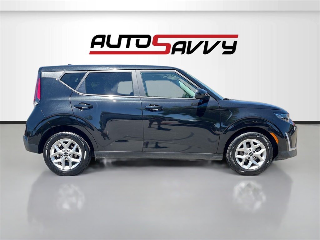 Image 7 of Savvy Certified 2023 Kia Soul LX FWD