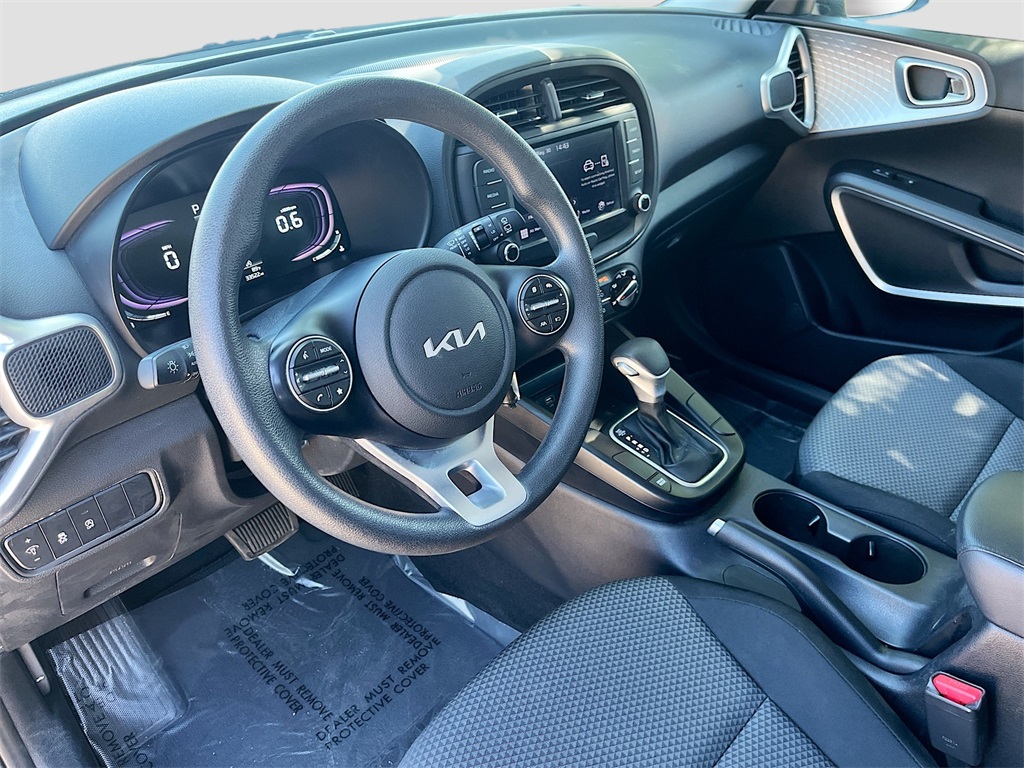 Image 8 of Savvy Certified 2023 Kia Soul LX FWD