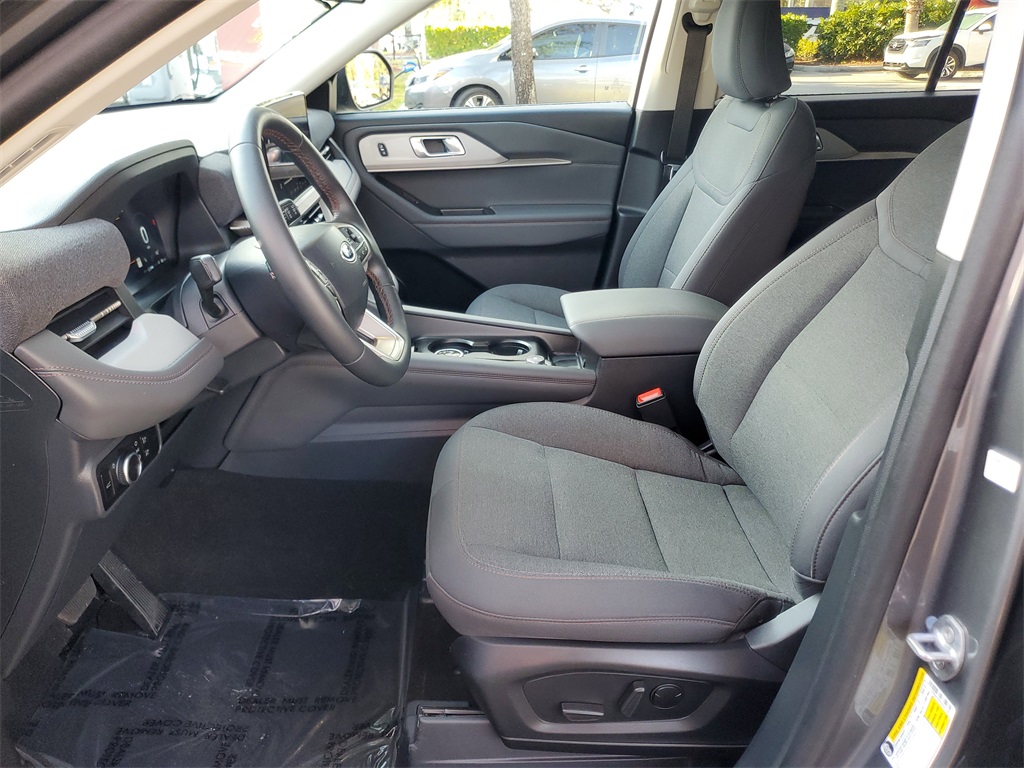 used 2025 Ford Explorer car, priced at $33,295