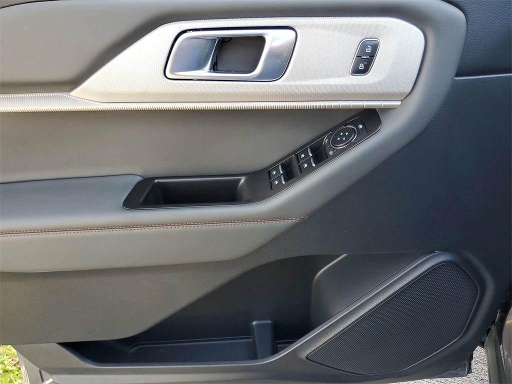 used 2025 Ford Explorer car, priced at $33,295