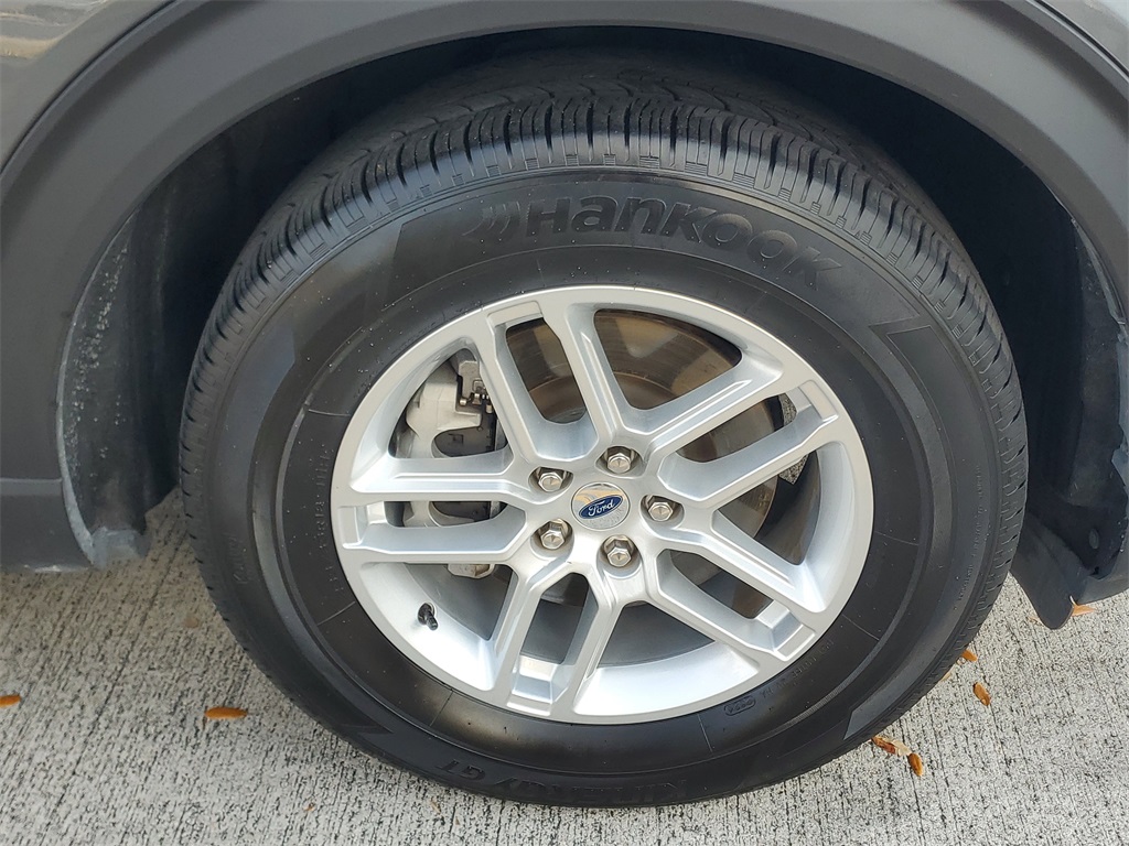 used 2025 Ford Explorer car, priced at $33,295