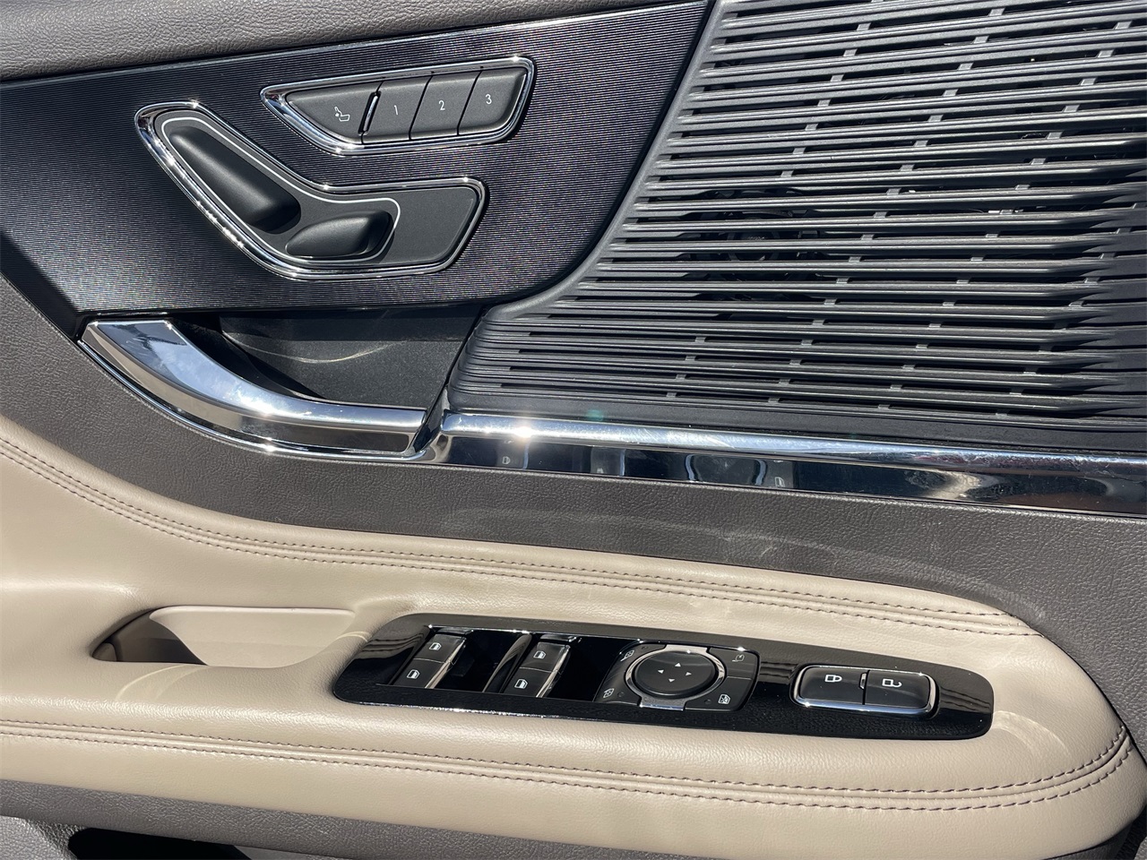 used 2020 Lincoln Corsair car, priced at $21,399