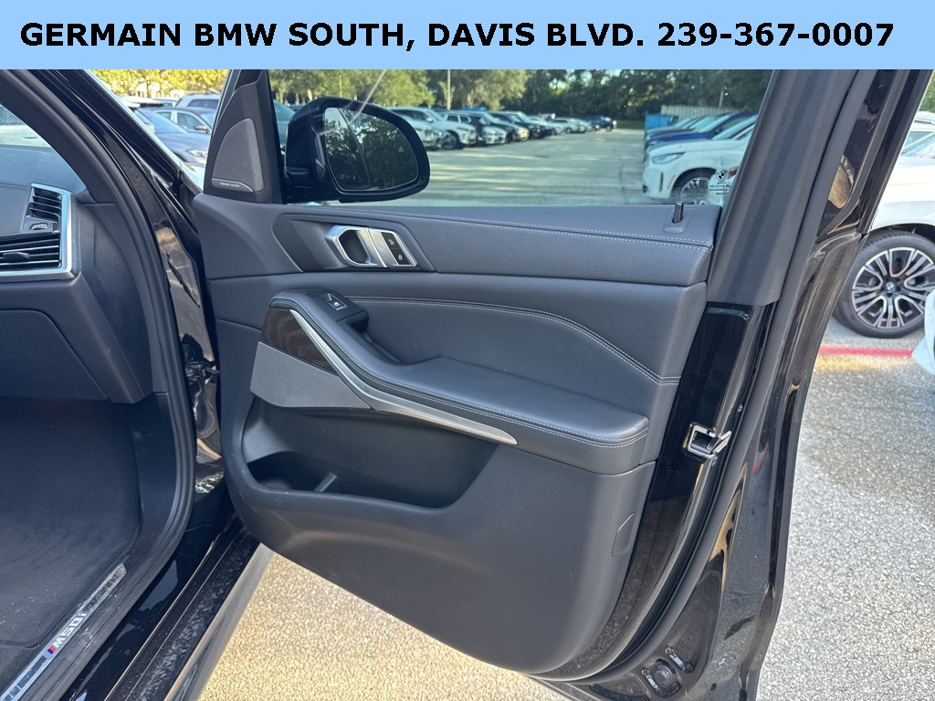 2023 Bmw X5 M50i photo 23