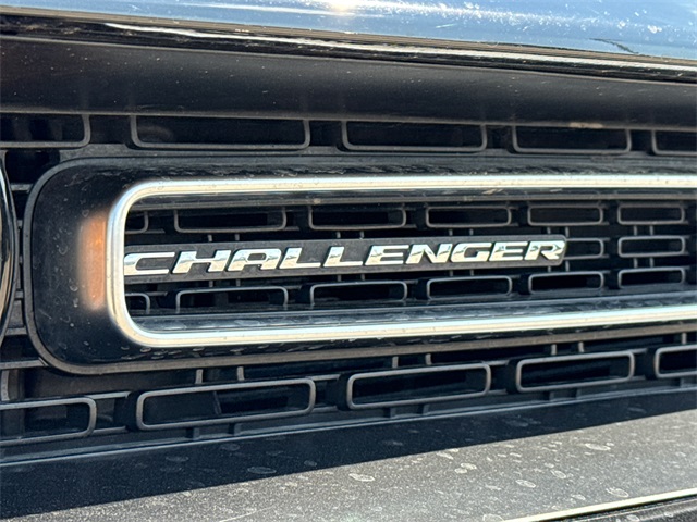 2023 Dodge Challenger SXT photo 12