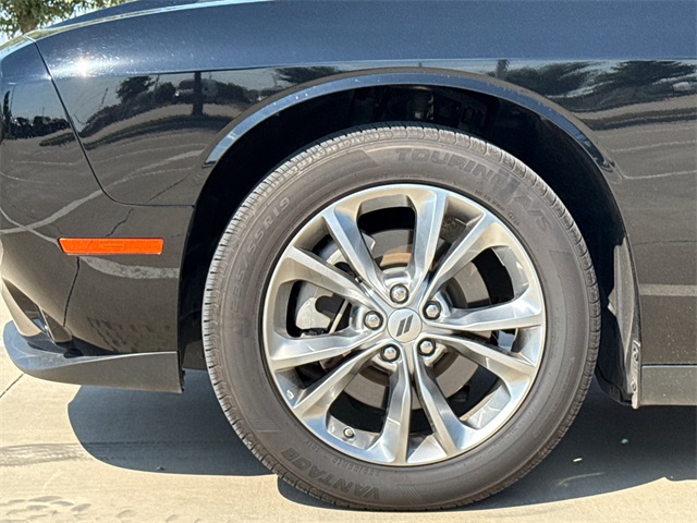2023 Dodge Challenger SXT photo 6