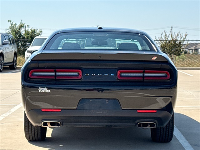 2023 Dodge Challenger SXT photo 8