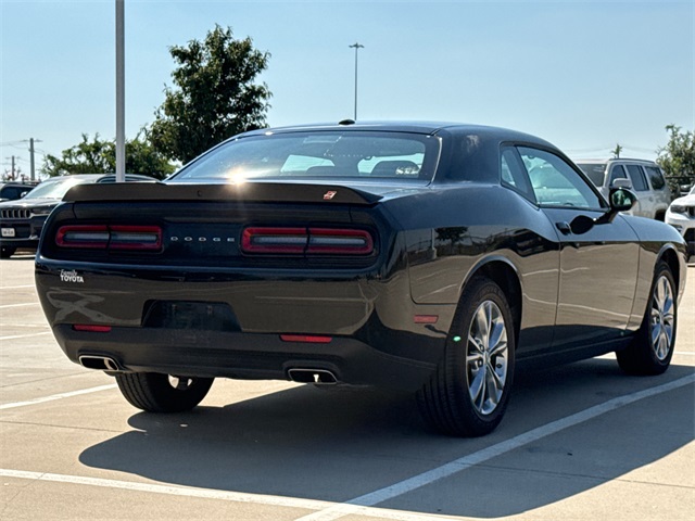 2023 Dodge Challenger SXT photo 9
