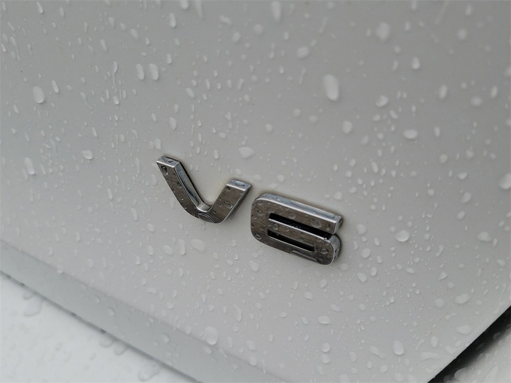 2019 Snow White Pearl Kia Sorento LX AWD SUV