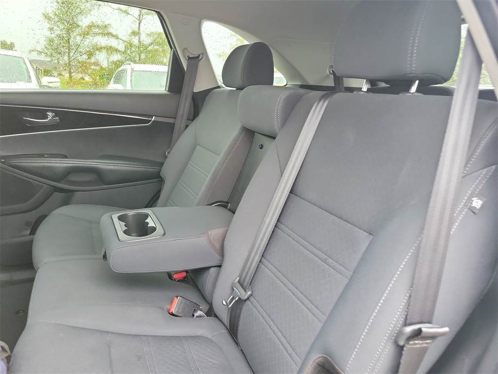 2019 Snow White Pearl Kia Sorento LX AWD SUV