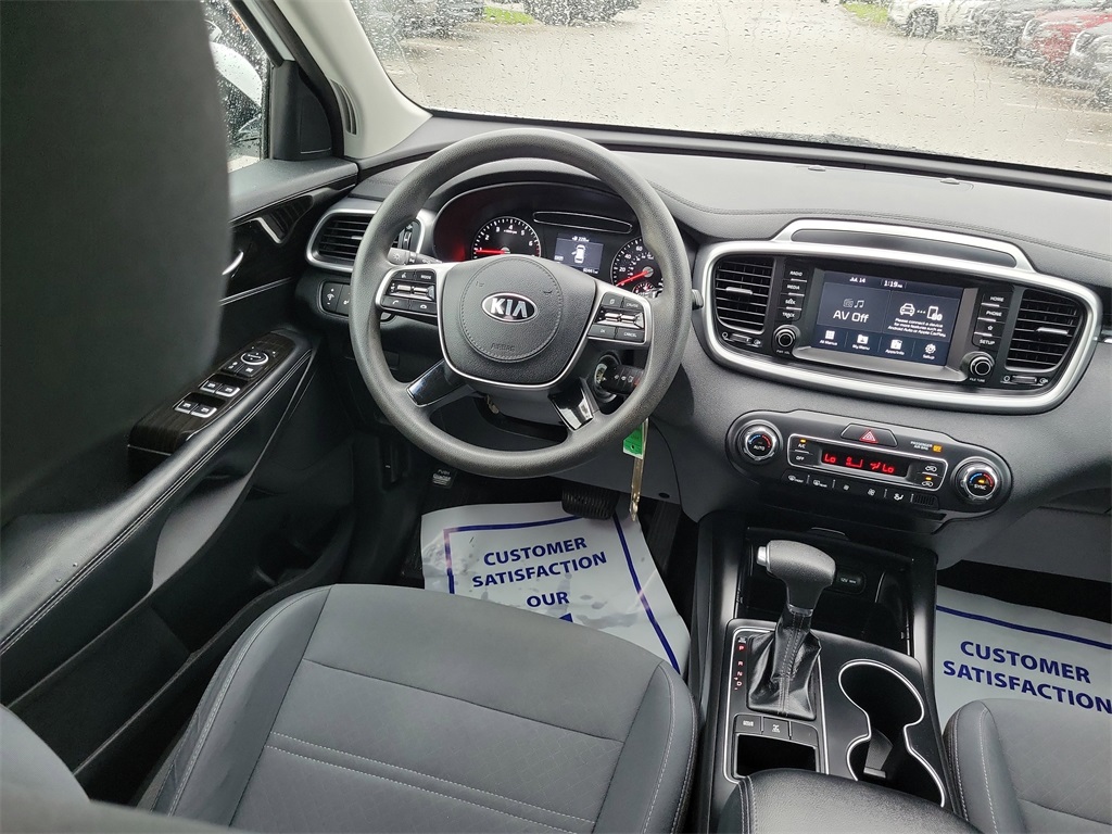 2019 Snow White Pearl Kia Sorento LX AWD SUV