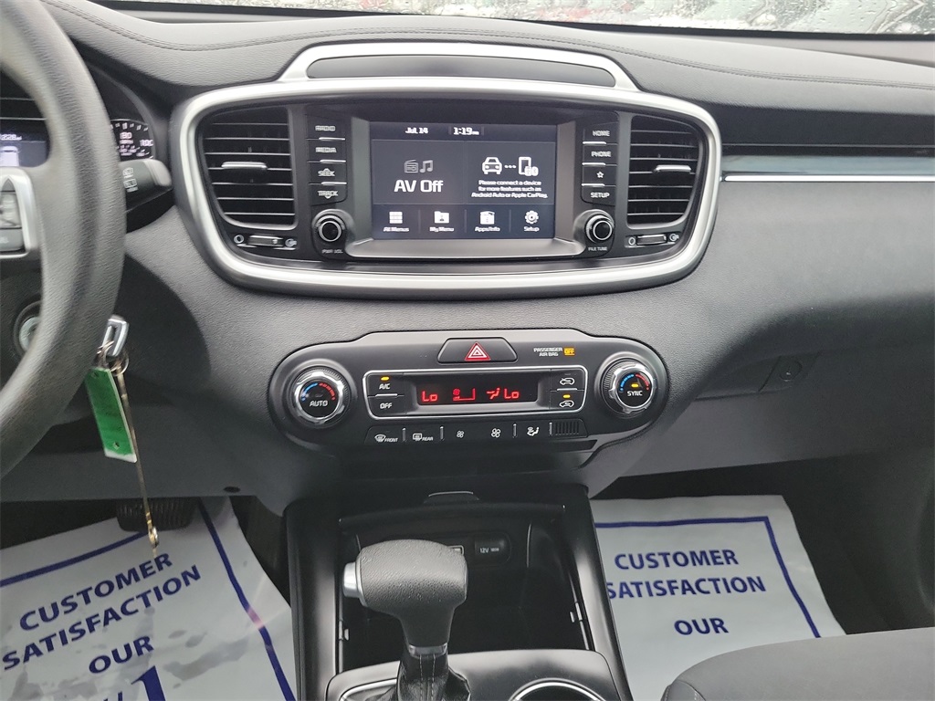 2019 Snow White Pearl Kia Sorento LX AWD SUV