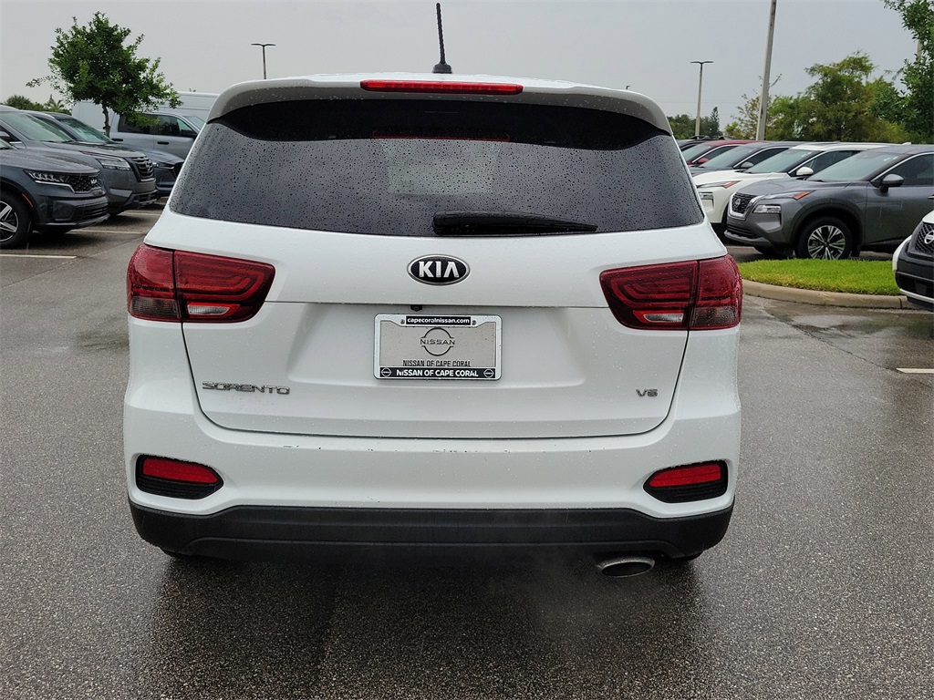 2019 Snow White Pearl Kia Sorento LX AWD SUV