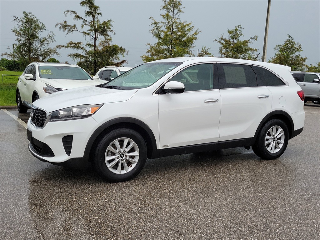 2019 Snow White Pearl Kia Sorento LX AWD SUV