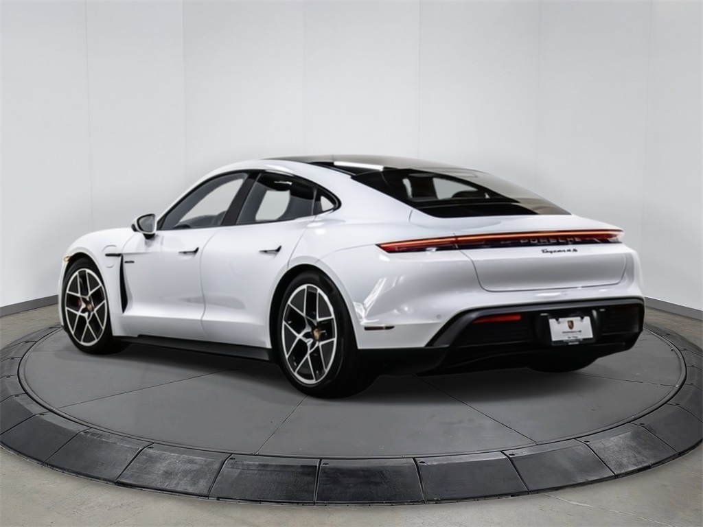 2025 Porsche Taycan 4S photo 3