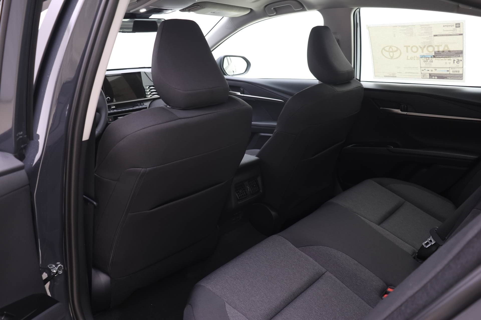 2026 Toyota Camry LE photo 10