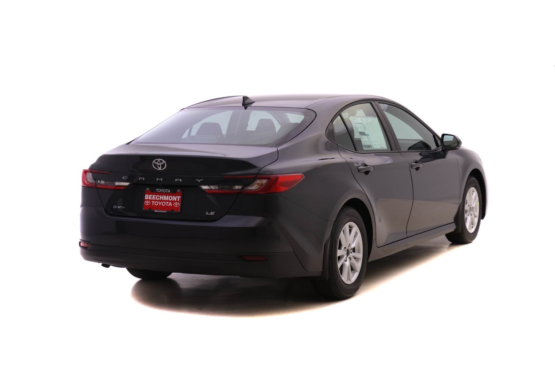 2026 Toyota Camry LE photo 2