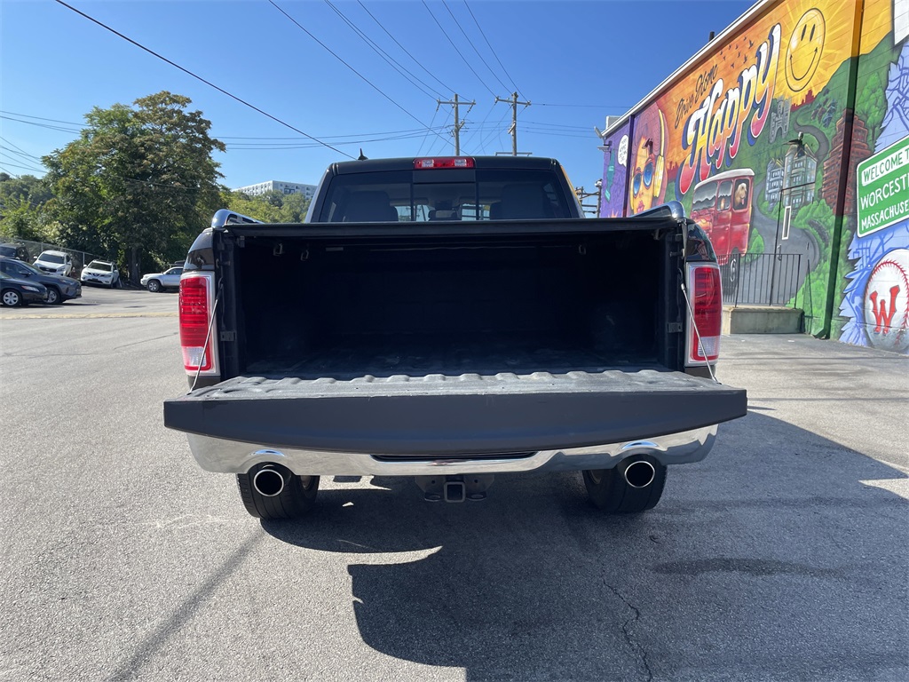 2017 Ram 1500 Laramie photo 11