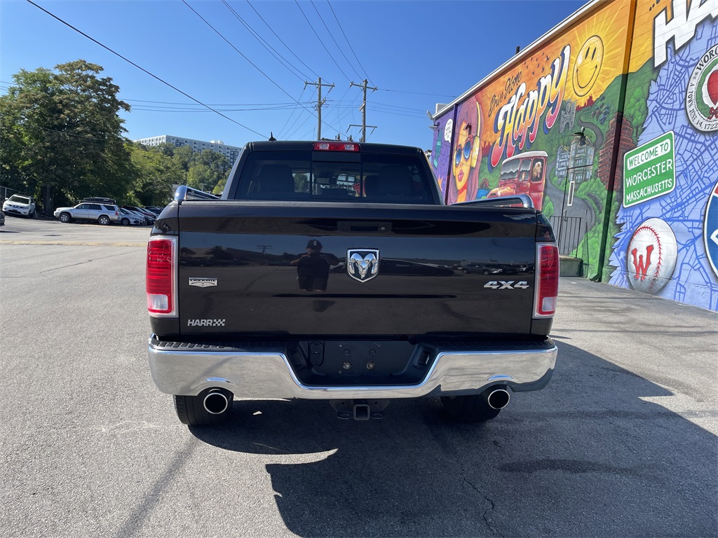 2017 Ram 1500 Laramie photo 2