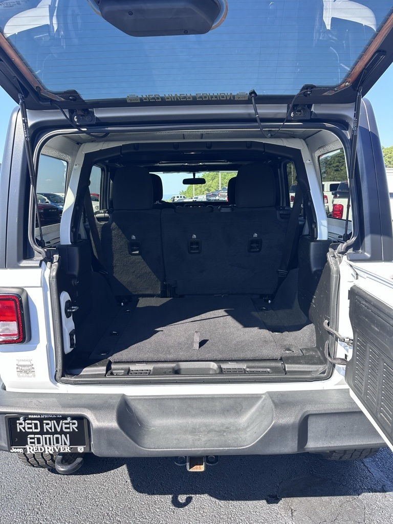 2021 Jeep Wrangler Unlimited Willys photo 9