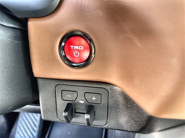 2025 Toyota Tundra 1794 Edition CrewMax photo 14