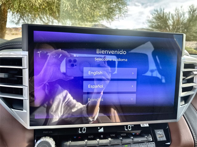 2025 Toyota Tundra 1794 Edition CrewMax photo 19
