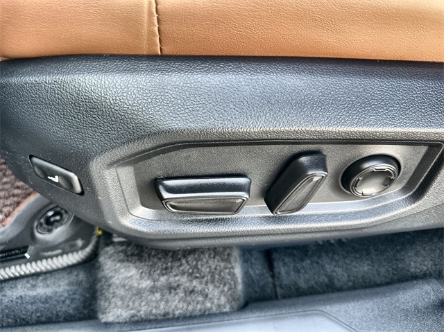 2025 Toyota Tundra 1794 Edition CrewMax photo 25