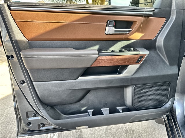 2025 Toyota Tundra 1794 Edition CrewMax photo 8