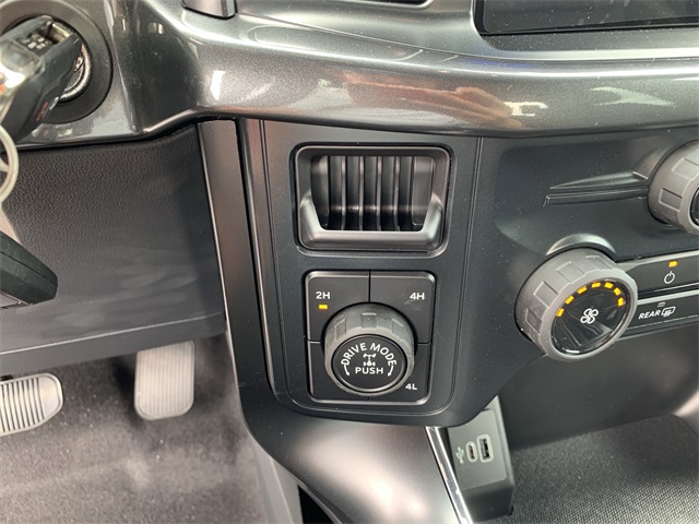 2025 Iconic Silver Metallic Ford F-150 STX 4X4 Truck