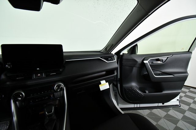 New 2025 Toyota RAV4 SUV