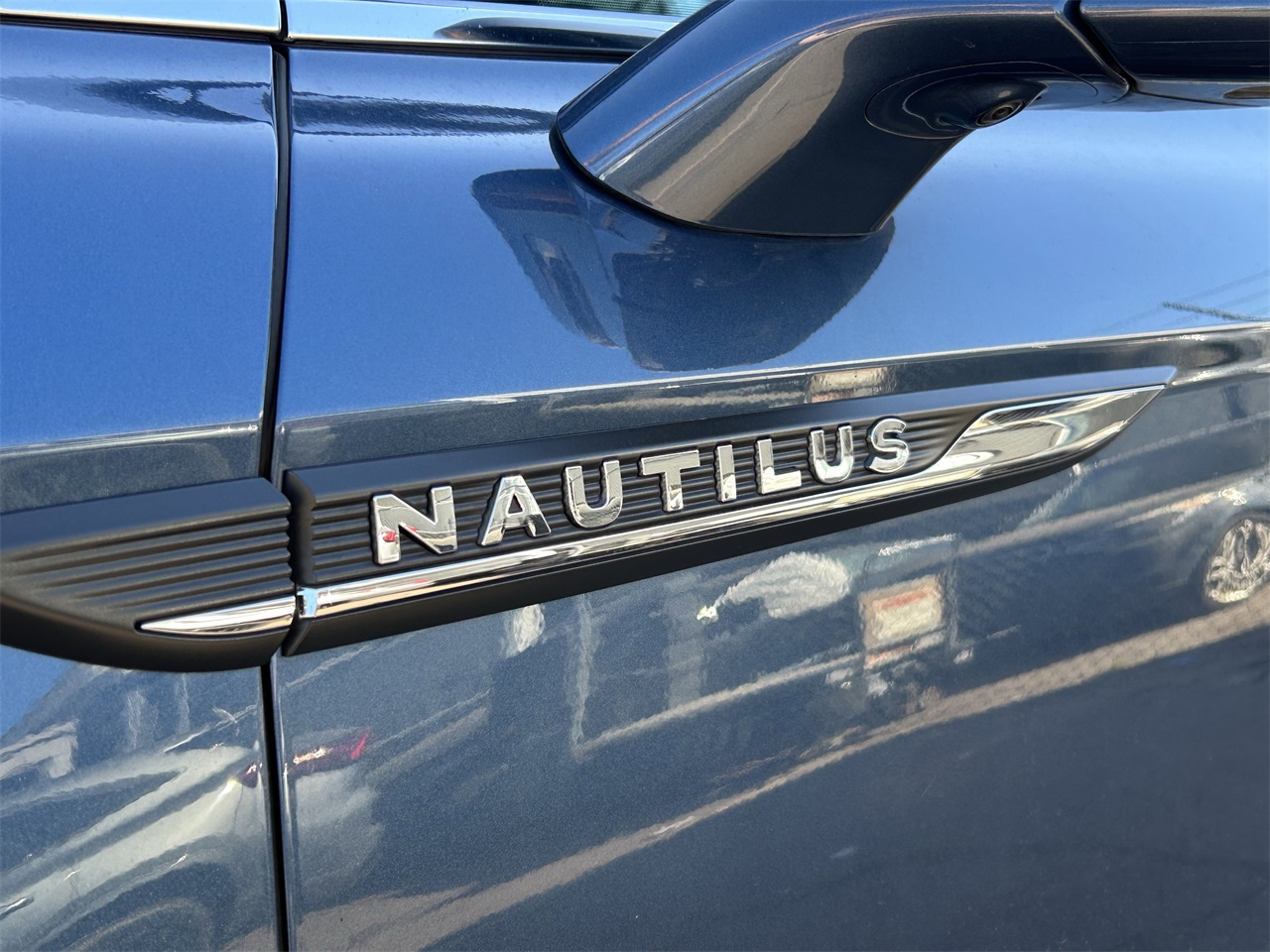 used 2019 Lincoln Nautilus car, priced at $23,999
