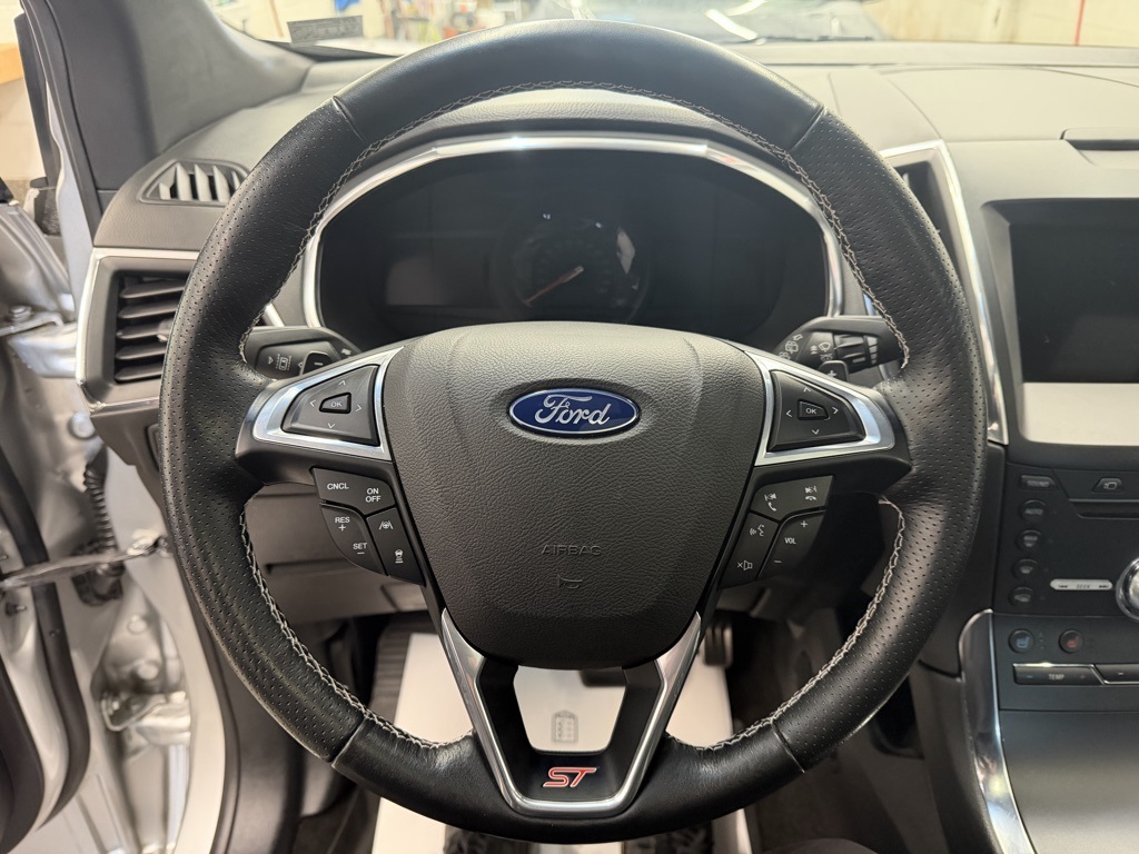 used 2019 Ford Edge car, priced at $18,903