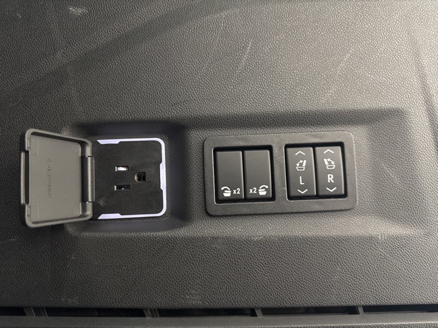 used 2022 Chevrolet Tahoe car, priced at $54,749