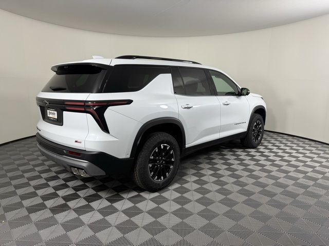 2026 Chevrolet Traverse Z71 photo 3