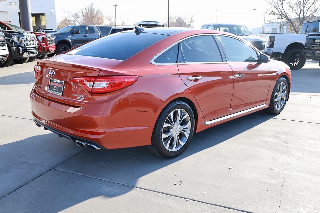 2015 Hyundai Sonata 2.0T Limited photo 2