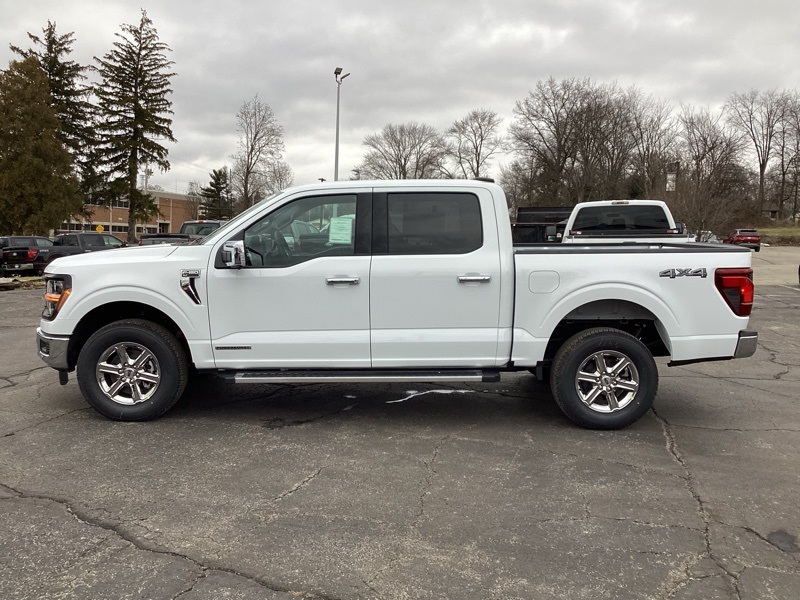 2025 Ford F-150 XLT photo 4