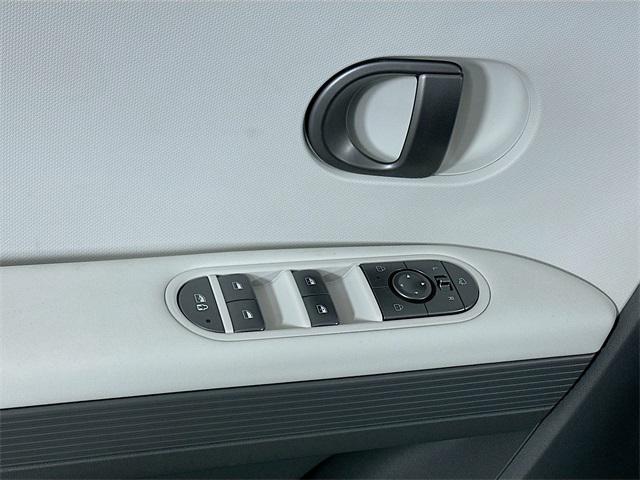 IONIQ 5 SEL