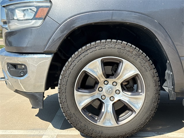 2019 Ram 1500 Laramie photo 6