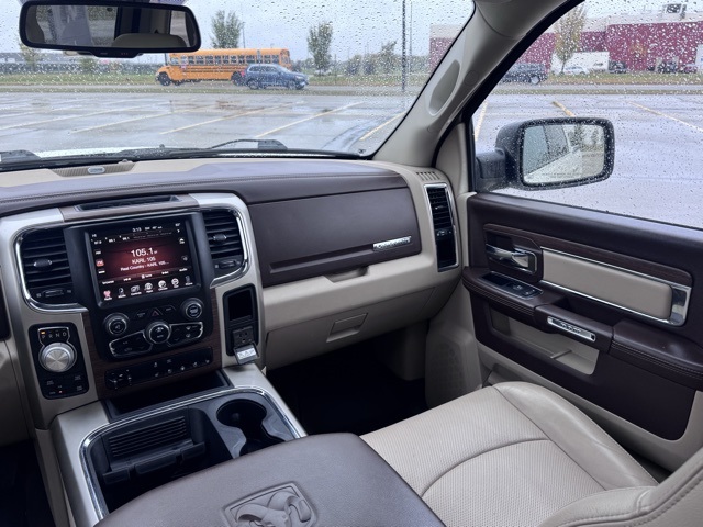 2017 Ram 1500 Laramie Crew Cab 4x4 5'7" Box