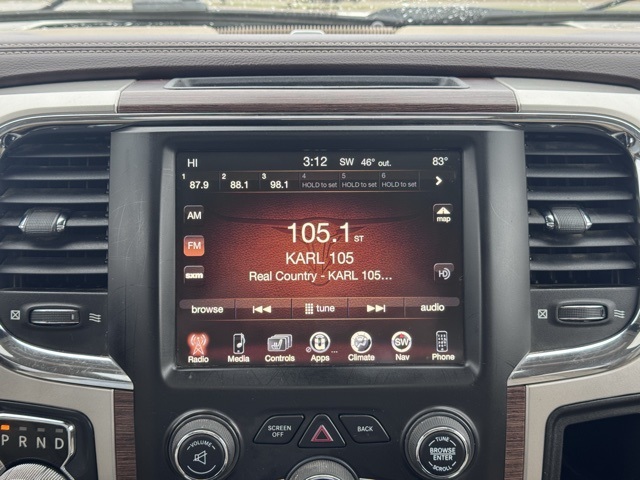 2017 Ram 1500 Laramie Crew Cab 4x4 5'7" Box