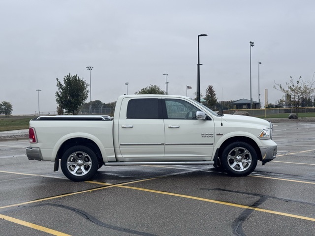 2017 Ram 1500 Laramie Crew Cab 4x4 5'7" Box