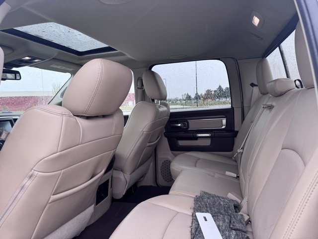 2017 Ram 1500 Laramie Crew Cab 4x4 5'7" Box