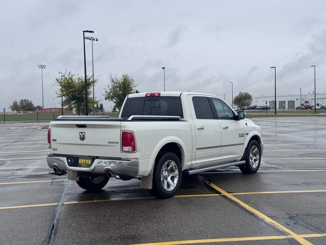 2017 Ram 1500 Laramie Crew Cab 4x4 5'7" Box