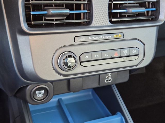 New 2025 Ford Maverick XLT 4D Crew Cab