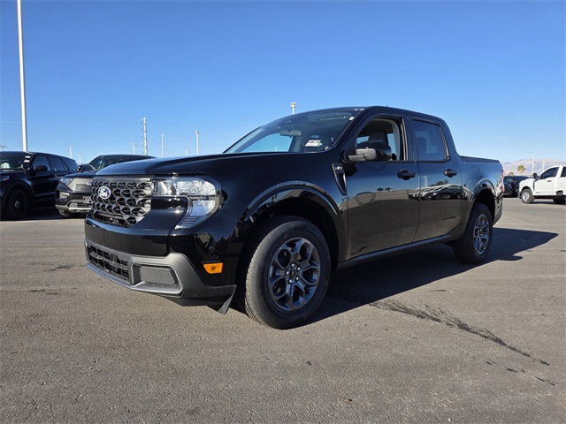 New 2025 Ford Maverick XLT 4D Crew Cab