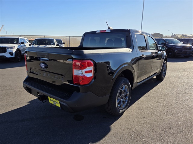 New 2025 Ford Maverick XLT 4D Crew Cab