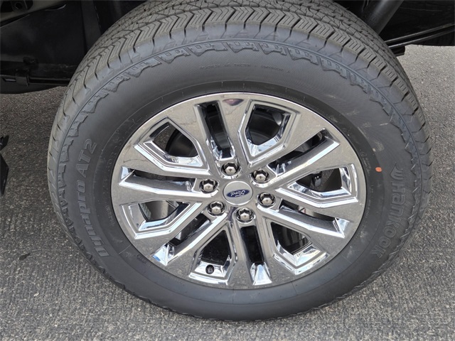 New 2025 Ford F-150 Lariat 4D SuperCrew